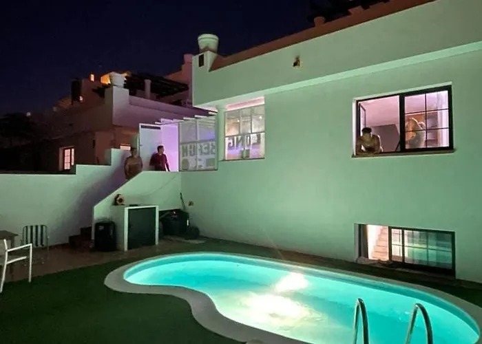 Long Beach Surf House Corralejo